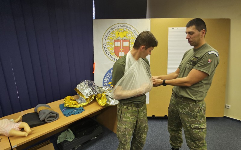 Simulačné centrum organizovalo kurz pomoci pri leteckých nešťastiach