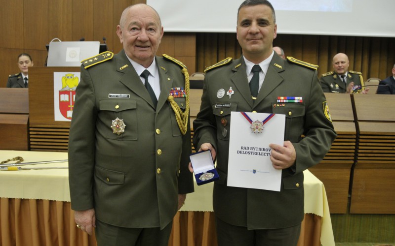 Delostrelecké tradície na Akadémii ozbrojených síl