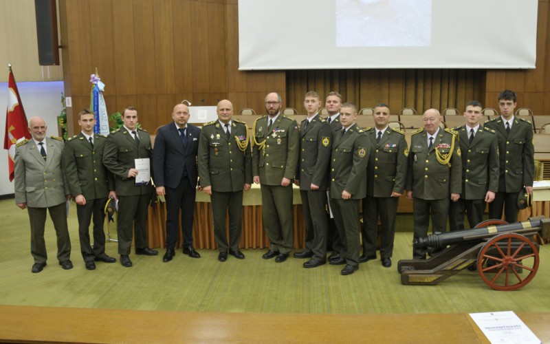 Delostrelecké tradície na Akadémii ozbrojených síl