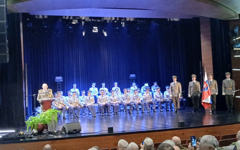 Oslavy Dňa delostrelectva OS SR v poľskom Jasle