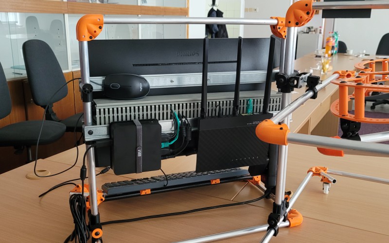 Prezentácia systémov DRON TECH LAB na katedre strojárstva