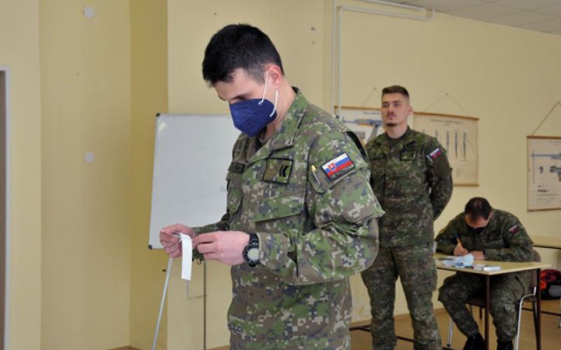 Záverečné preskúšanie kadetov z vojenského programu