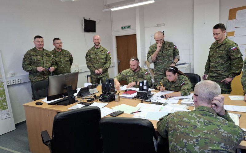 Cvičenie 54. raketometného oddielu v Simulačnom centre AOS
