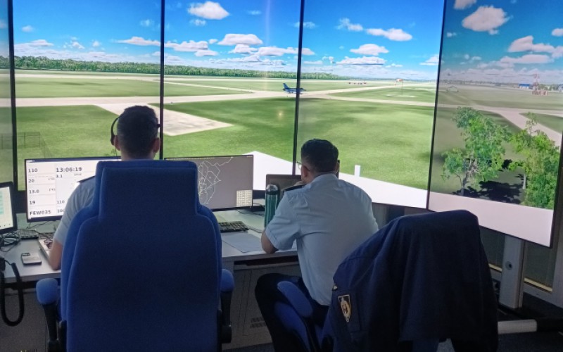 VÝCVIK LETISKA MALACKY NA SIMULAČNOM CENTRE AOS