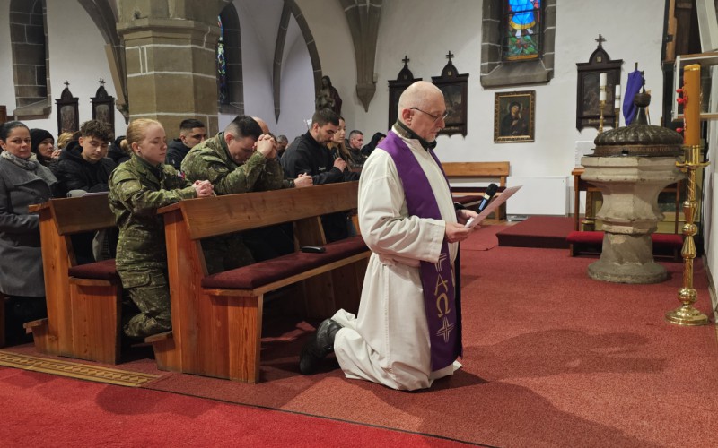 Krížová cesta kadetov v kostole sv. Mikuláša