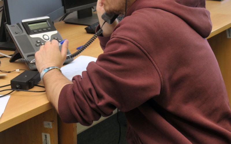 Študenti APZ si v Simulačnom centre AOS vyskúšali riadenie krízovej situácie