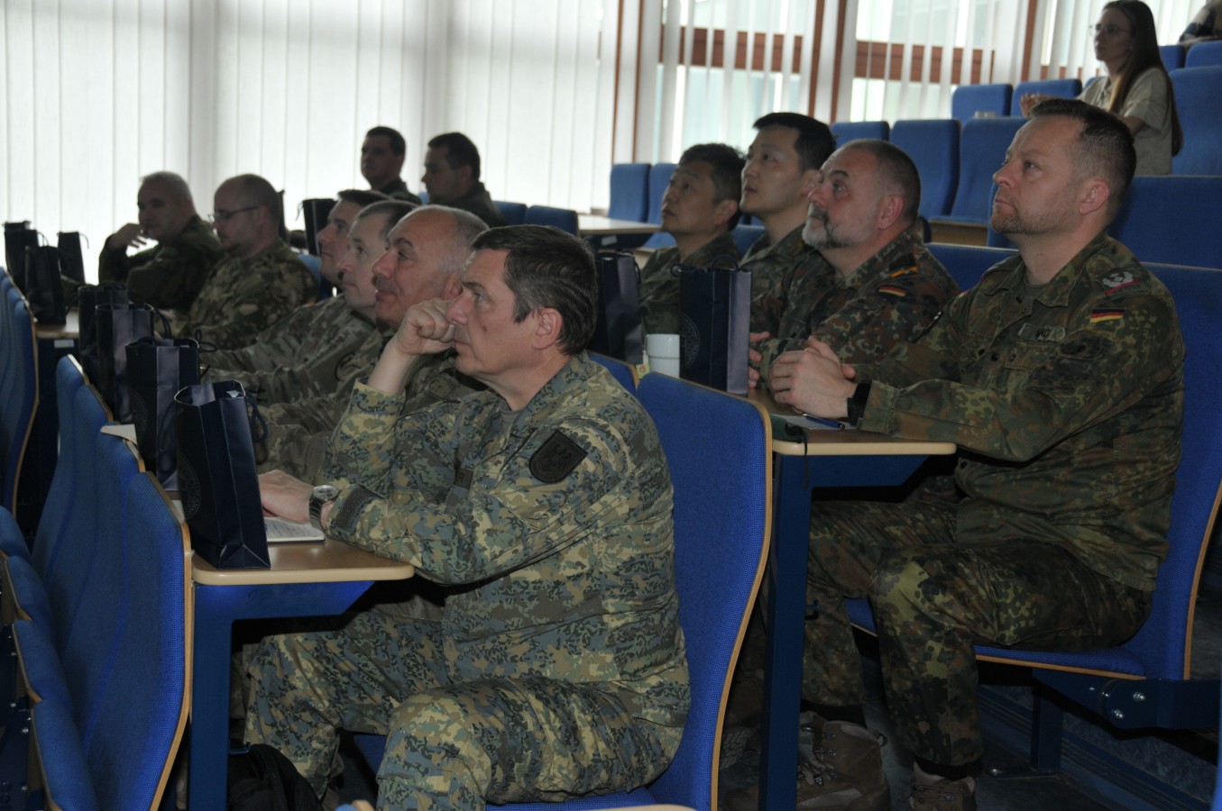 Vojenskí diplomati navštívili Akadémiu ozbrojených síl