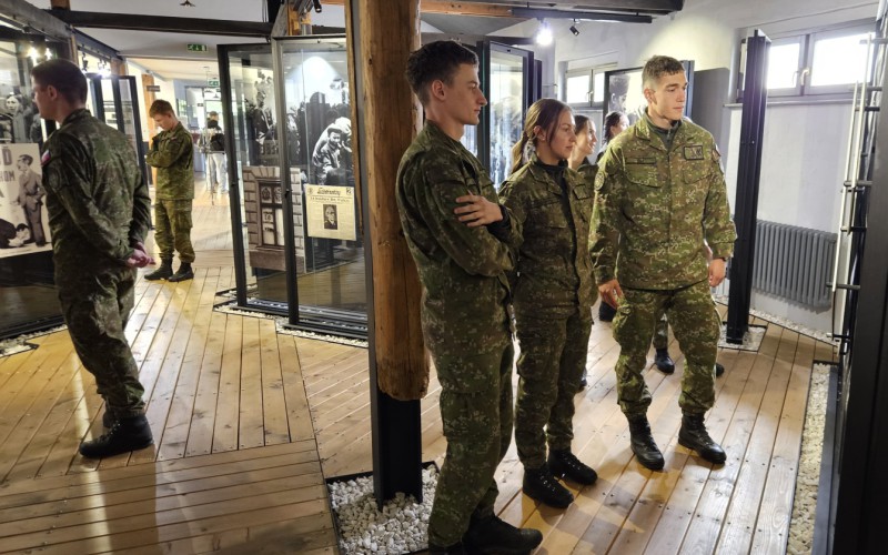 Kadeti AOS navštívili Múzeum holokaustu v Seredi