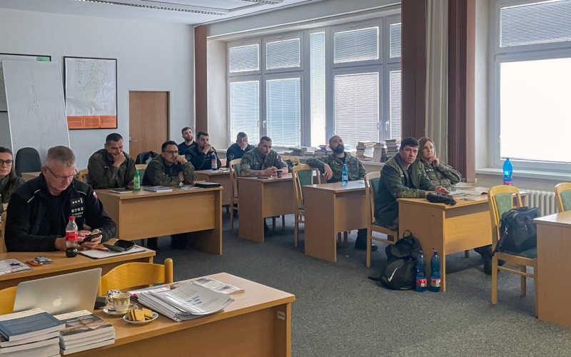 Pilotný kurz komunikačných a prezentačných zručností s dôrazom na prevenciu domáceho násilia pre príslušníkov Vojenskej polície