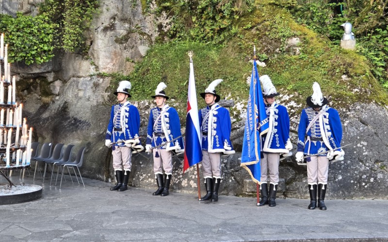 Kadeti na medzinárodnej vojenskej púti v Lurdoch