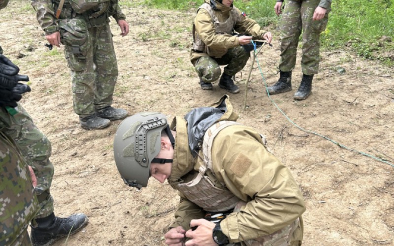 Budúci ženijní dôstojníci absolvovali výcvik s ostrou ženijnou muníciou