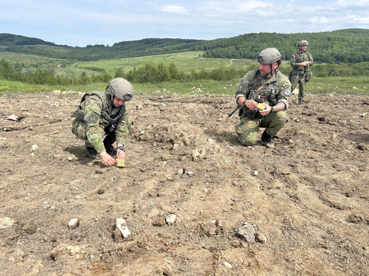 Budúci ženijní dôstojníci absolvovali výcvik s ostrou ženijnou muníciou