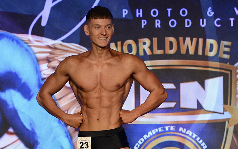 Kadet AOS Samuel Dubjak dosiahol mimoriadny úspech v naturálnej kulturistike