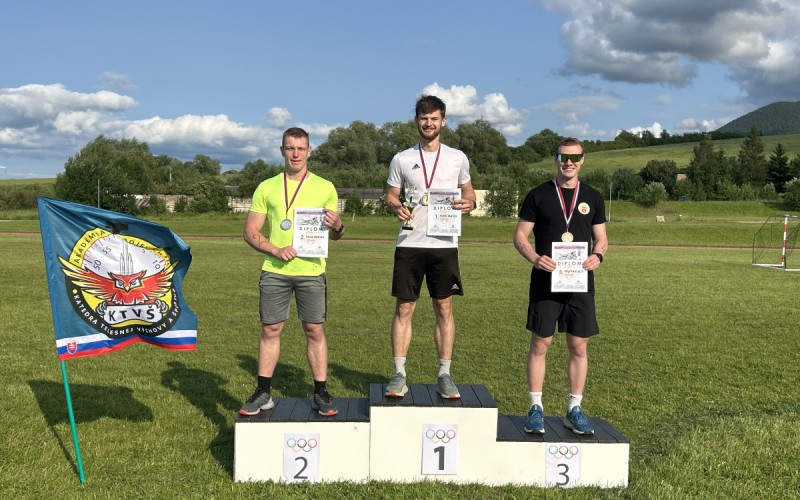 Majstrovstvá AOS v triatlone