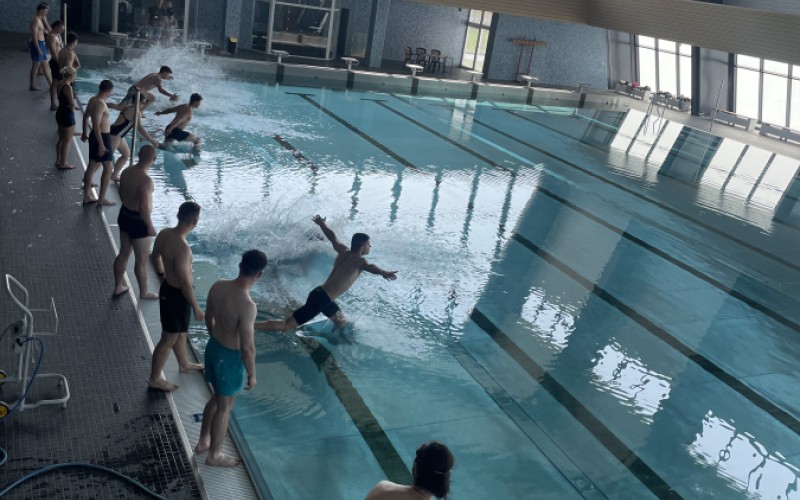 Výcvik zdravotníckych záchranárov na AOS