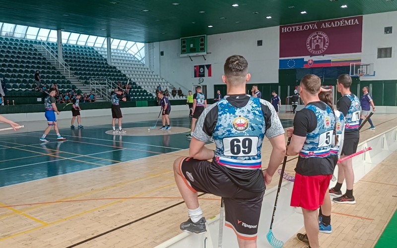 AOS triumfovala na Majstrovstvách OS SR vo florbale