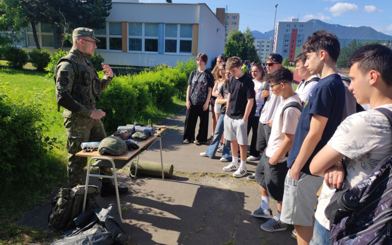 Výchovno-vzdelávacie cvičenie s kadetmi AOS