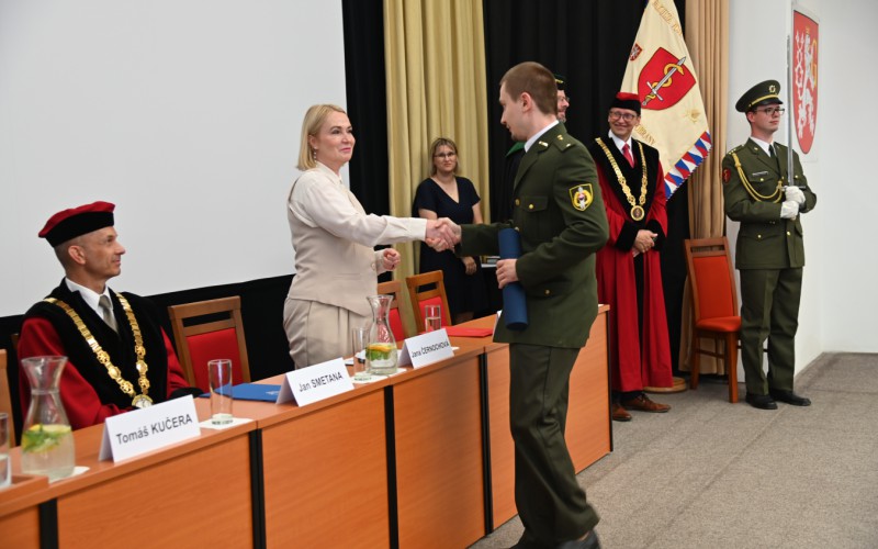 Promócie kadetov AOS na Vojenskej lekárskej fakulte Univerzity obrany