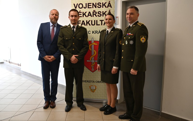 Promócie kadetov AOS na Vojenskej lekárskej fakulte Univerzity obrany