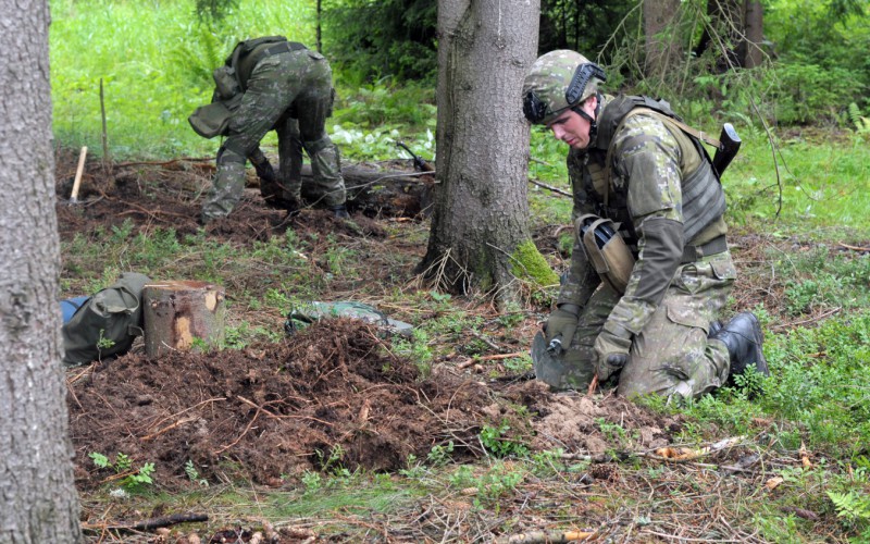 Záverečné cvičenie letného výcviku preverilo odolnosť našich prvákov