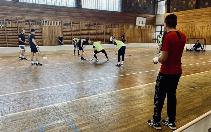 Majstrovstvá AOS vo florbale