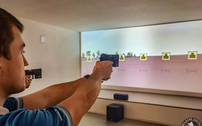 Študenti Akadémie Policajného zboru cvičili na simulačnom centre