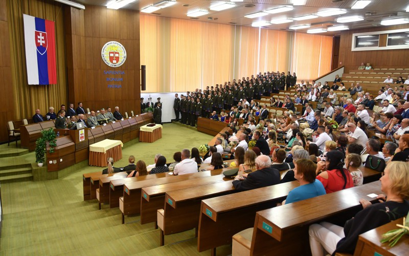 Promócie bakalárov