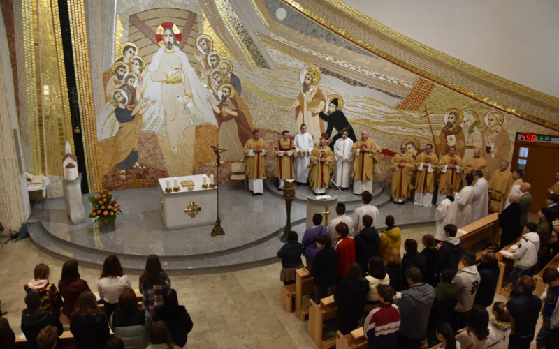 Stretnutie mladých s vojenským ordinárom