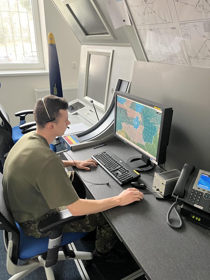 Základný teoretický výcvik riadiacich letovej prevádzky