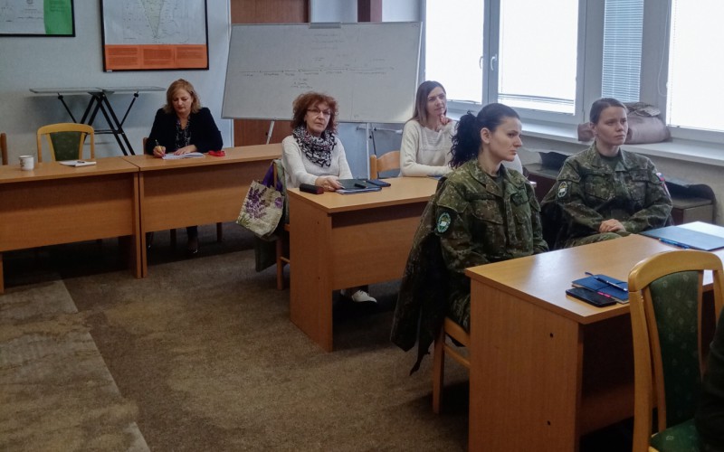 Návšteva zamestnancov sekcie ľudských zdrojov MO SR v AOS