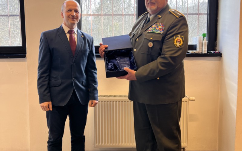 Poďakovanie za dlhoročnú prácu v prospech leteckého vzdelávania