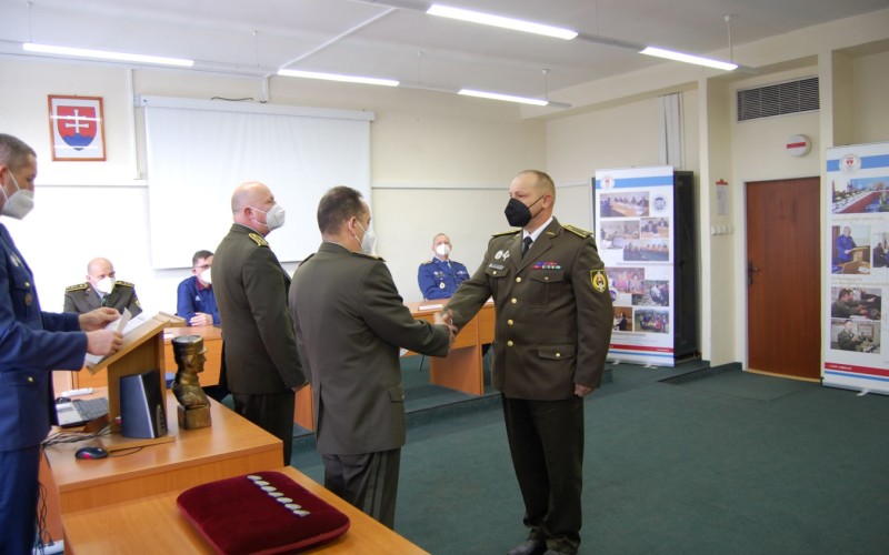 19. vyšší veliteľsko-štábny kurz bol úspešne ukončený