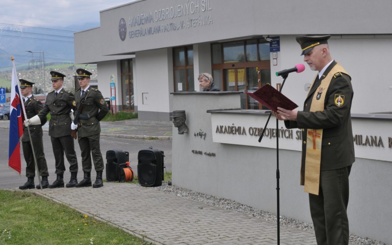 Pietna spomienka pri pamätníku M. R. Štefánika