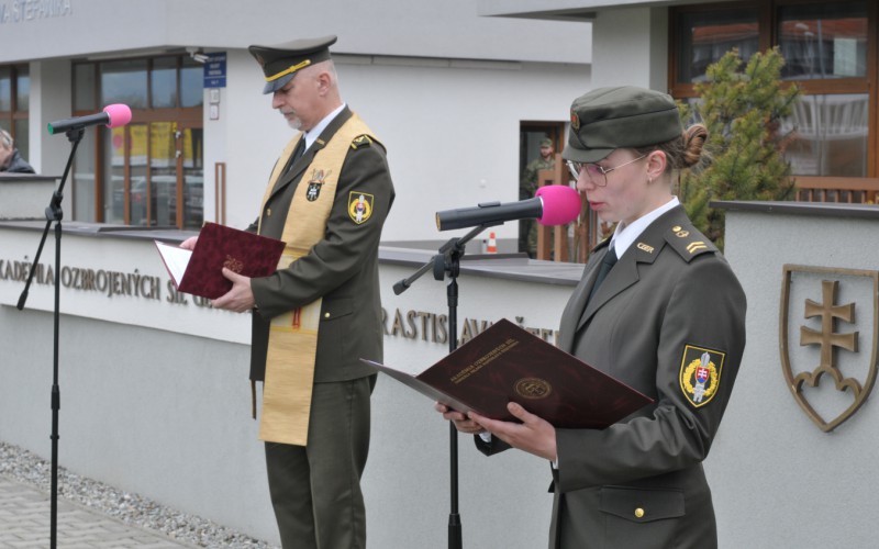 Pietna spomienka pri pamätníku M. R. Štefánika