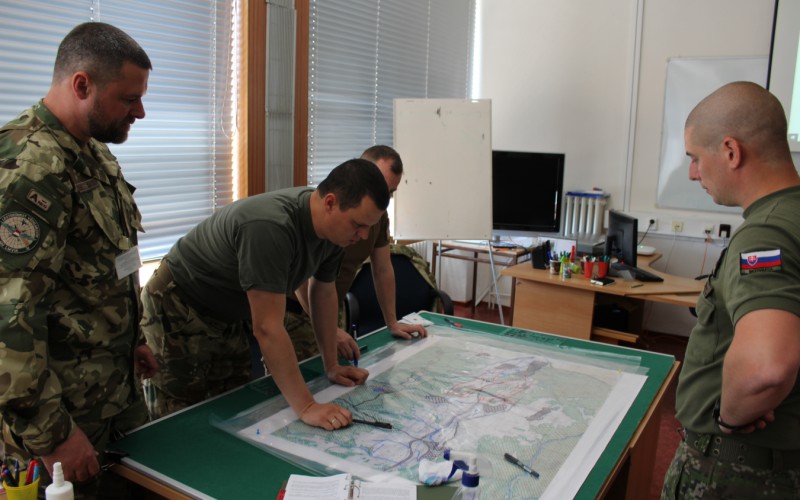 A visit from a partner military educational institution from Hungary