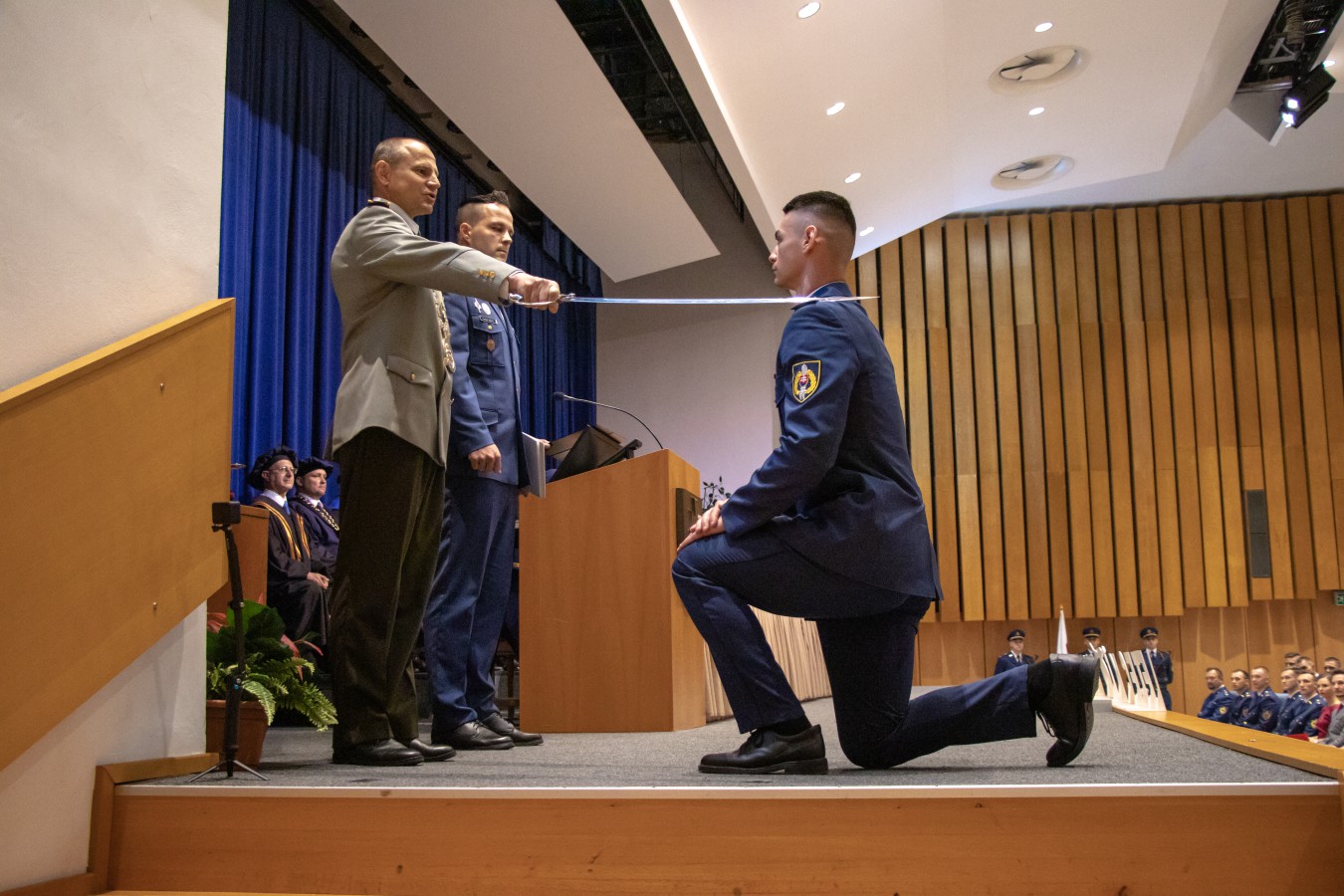 Noví leteckí inžinieri a inžinierky opustili brány Leteckej fakulty