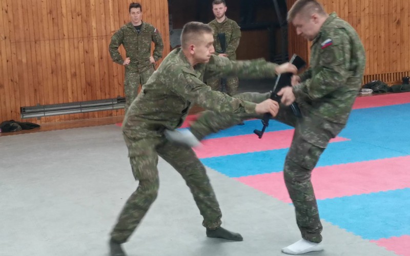 Kadeti získali 1. stupeň kurzu boja zblízka