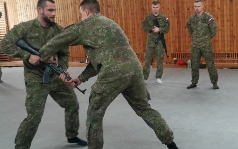 Kadeti získali 1. stupeň kurzu boja zblízka