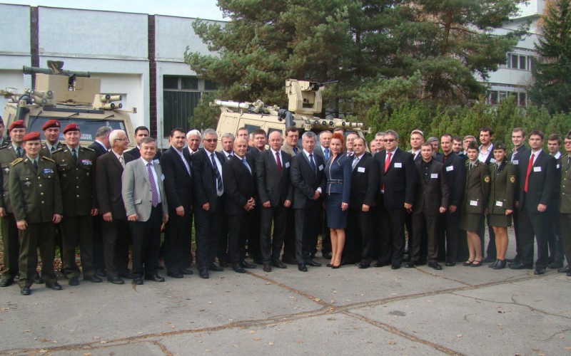 Konferencia "Výzbroj a technika pozemných síl 2014"