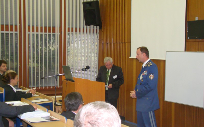 Konferencia "Výzbroj a technika pozemných síl 2013"