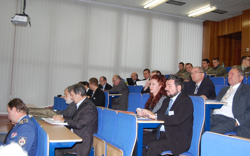 Konferencia "Výzbroj a technika pozemných síl 2012"