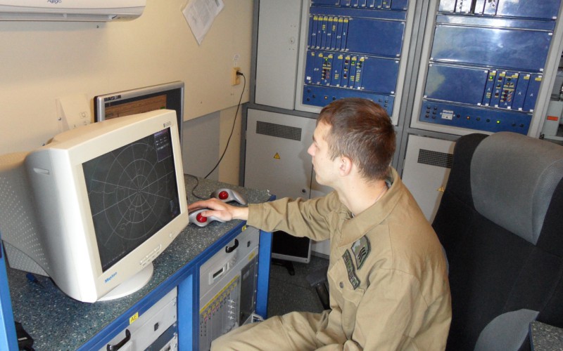 Výcvik študentov Katedry elektroniky u bojových útvarov