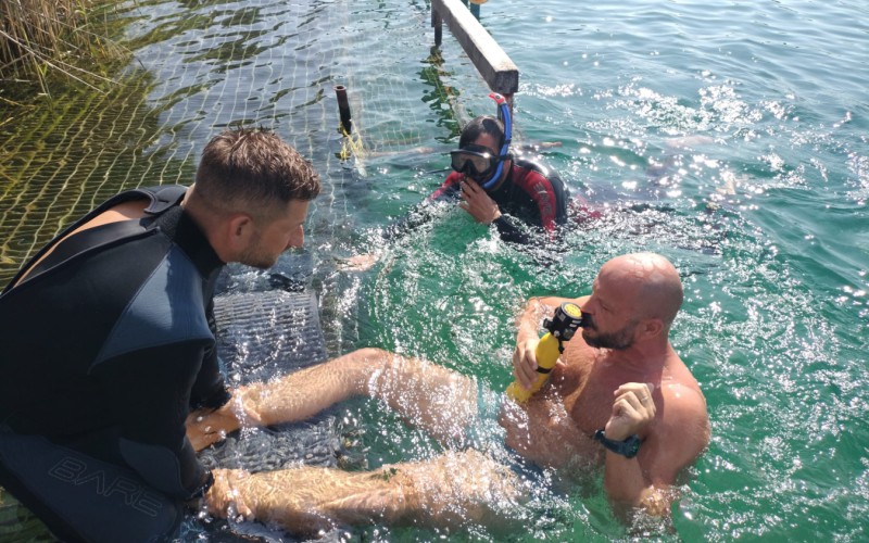 Kurz núdzového opustenia leteckej techniky pri páde na vodnú hladinu