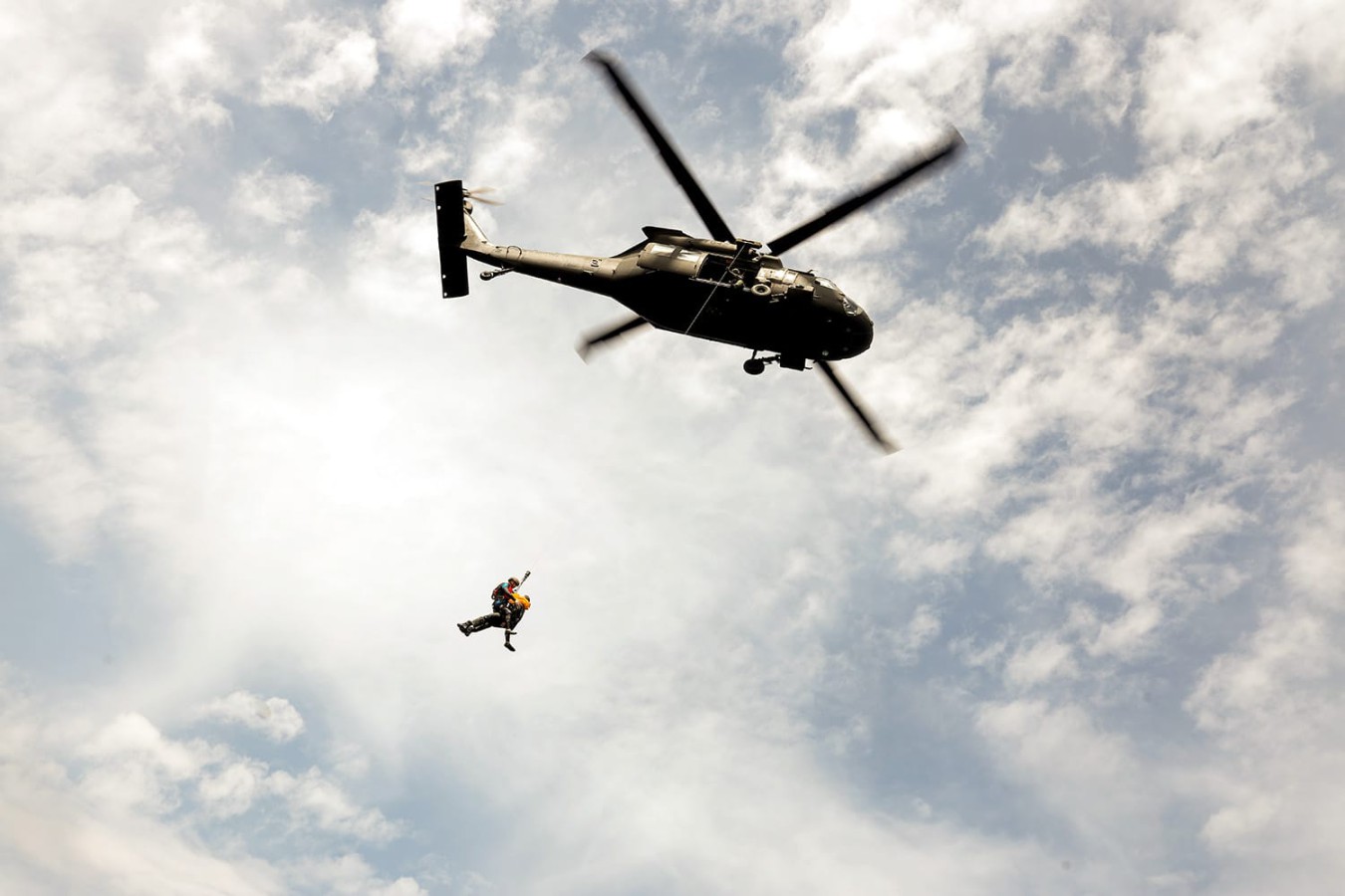 Kurz núdzového opustenia leteckej techniky pri páde na vodnú hladinu