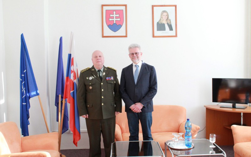 Slovenský veľvyslanec Urban Rusnák prednášal v 28. ZVŠK