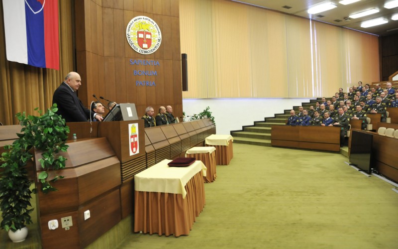 Slávnostné ukončenie 20. vyššieho veliteľsko-štábneho kurzu (20. VVŠK), 16. 12. 2022