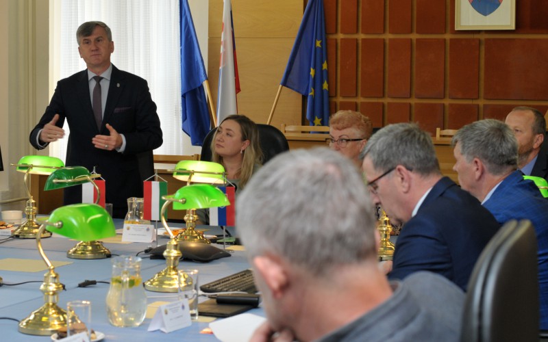 Conference "New trends in professional training in the armed forces", May 18th 2023