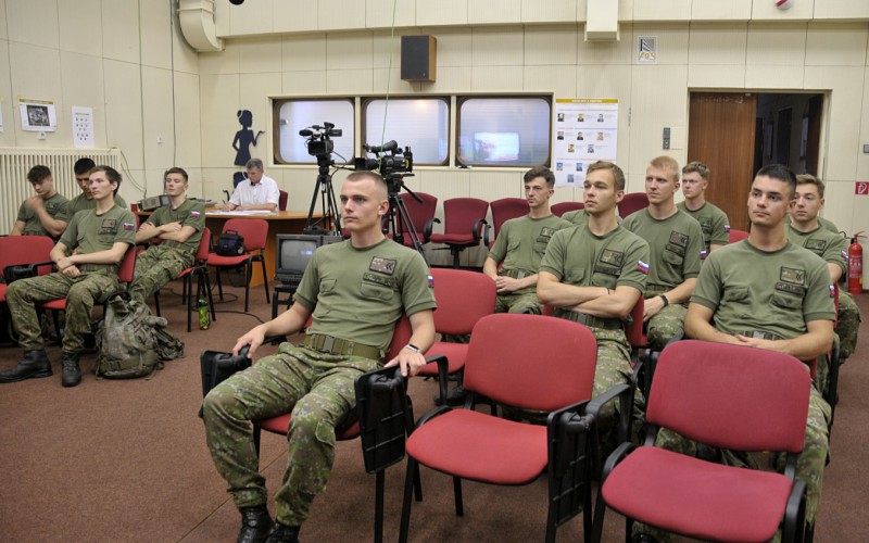 Defense of semester theses in the subject "Fundamentals of Management", June 23rd 2023