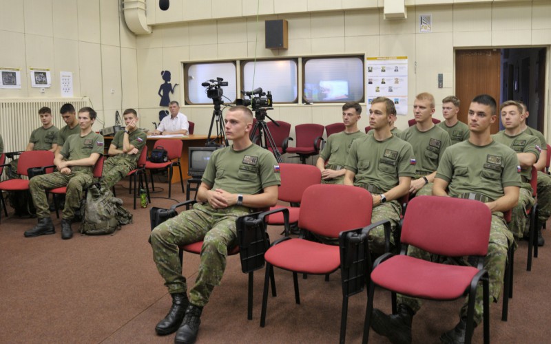 Defense of semester theses in the subject "Fundamentals of Management", June 23rd 2023