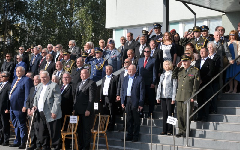 Slávnostný nástup akadémie, nástupisko - 50. výročia vzniku vojenského vysokého školstva na Liptove, 12. 10. 2023
